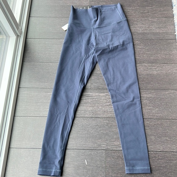 Aritzia TNA Life Leggings - Picture 1 of 2